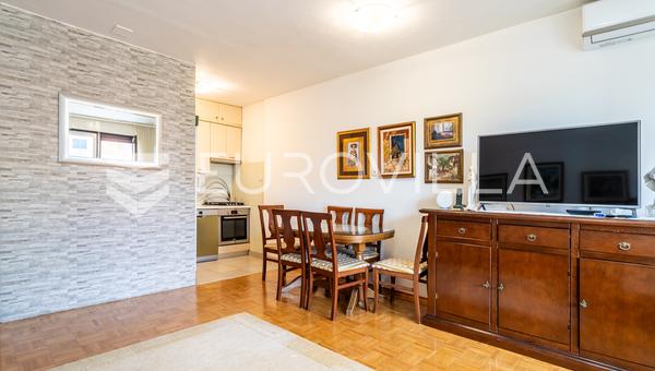 Split, Sućidar, odličan trosoban stan ukupne površine 84 m²