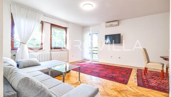 Zagabria, Tuškanac, appartamento bilocale in ottima posizione, 100 m²