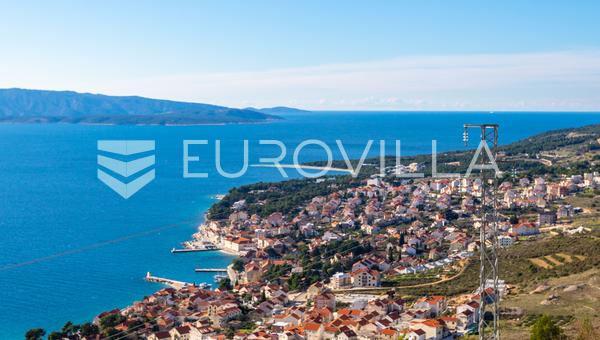 BOL, Brač atraktivno zemljište od 1.260 m² kod Zlatnog rata