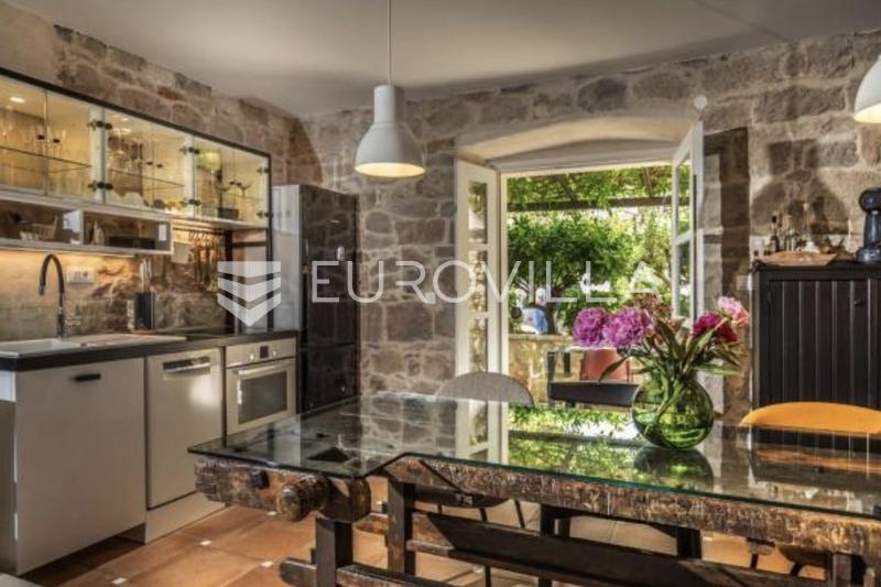 Split, Varoš, kamena villa za kratkoročni najam, 1.11.2026. do 1.5.2027. - 1