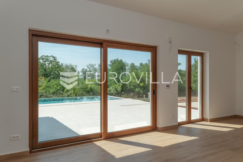 Istra, Majkusi, luksuzna novogradnja z bazenom na parceli 868 m² - 9