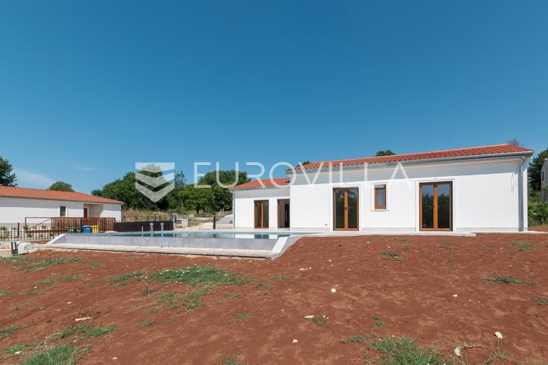 Istra, Majkusi, luksuzna novogradnja z bazenom na parceli 868 m² - 12