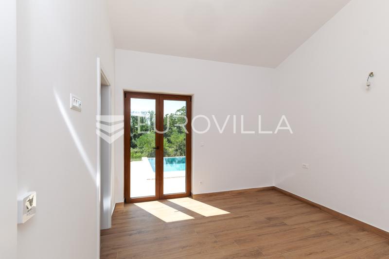 Istra, Majkusi, luksuzna novogradnja z bazenom na parceli 868 m² - 17