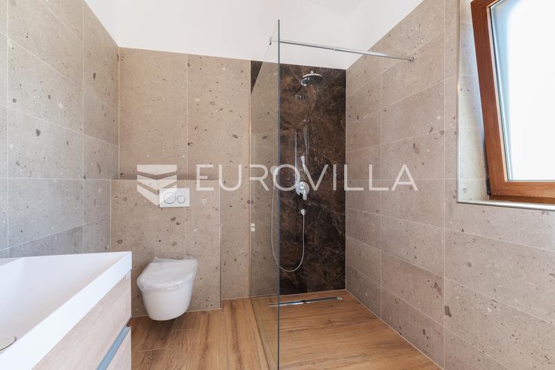 Istra, Majkusi, luksuzna novogradnja z bazenom na parceli 868 m² - 20