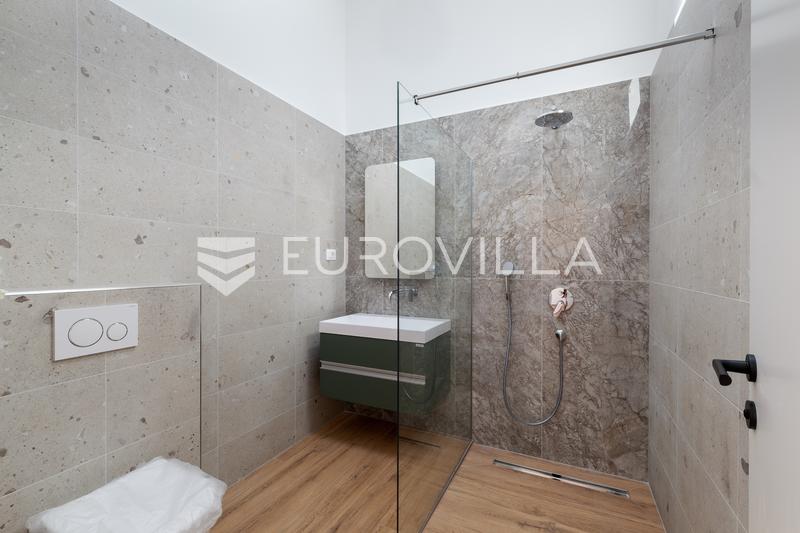 Istra, Majkusi, luksuzna novogradnja z bazenom na parceli 868 m² - 24