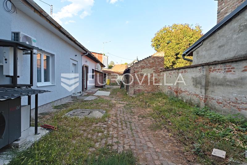 Osijek, Gornji Grad - satılık bakımlı 35 m² daire. - 12