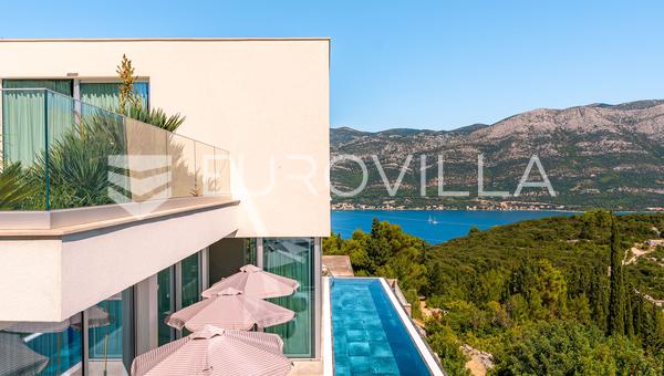 Korcula, lujosa villa familiar con vistas al mar abierto.