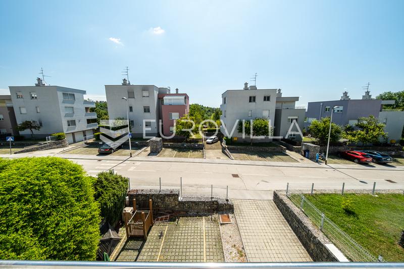 Zagreb, Gornji Stenjevec, prekrasan stan 100 m² s 2 parkinga i spremištem - 18