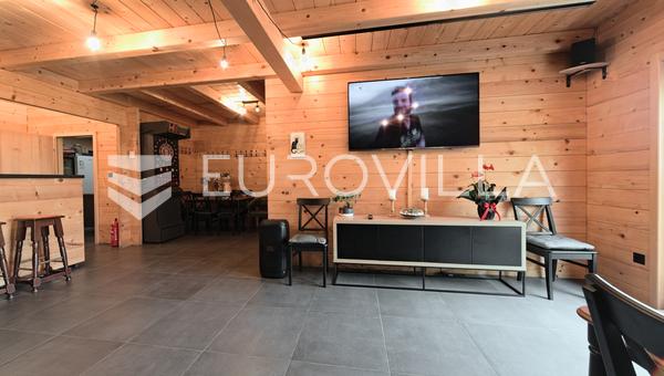 Baranja, poslovni kompleks od 6 kuća za najam na 16.000 m² površine