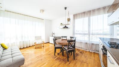 Zagreb, Radnička, modern two-bedroom apartment, parking