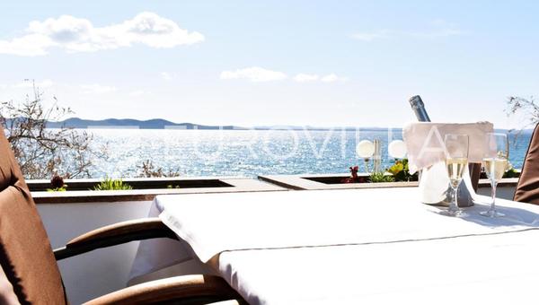 Zadar, Diklo, hotel og restaurant i første række til havet