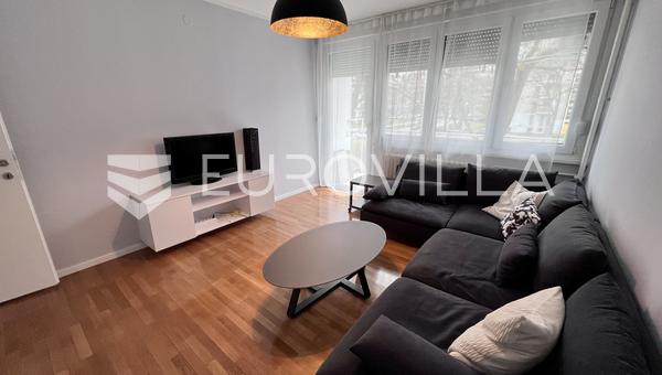 Neu-Zagreb, Utrina - elegante, frisch sanierte Zweizimmerwohnung mit 57 m² im 1. Stock