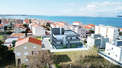Nin, moderno apartamento de dos dormitorios con piscina en una ubicación excelente