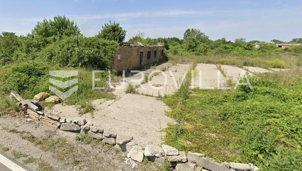 Vukovar, terreno de oportunidad de inversión 21.027 m² antigua fábrica de ladrillos