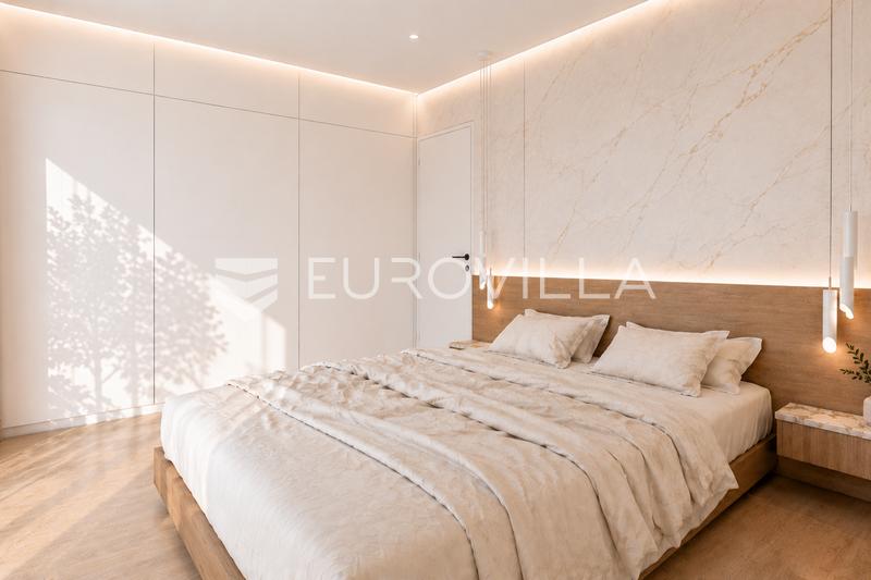 Mesto Cres, Centrum, luxusný dvojizbový byt s rozlohou 109 m², vynikajúca poloha - 9
