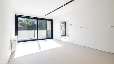 Zagreb, Pantovcak appartement rénové de trois chambres avec garage 115 m²