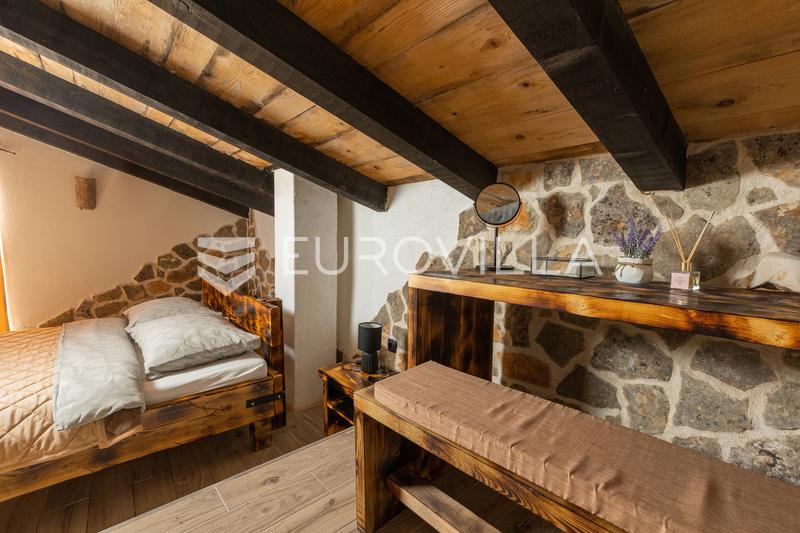 Région de Solin, authentique villa en pierre avec piscine - 20