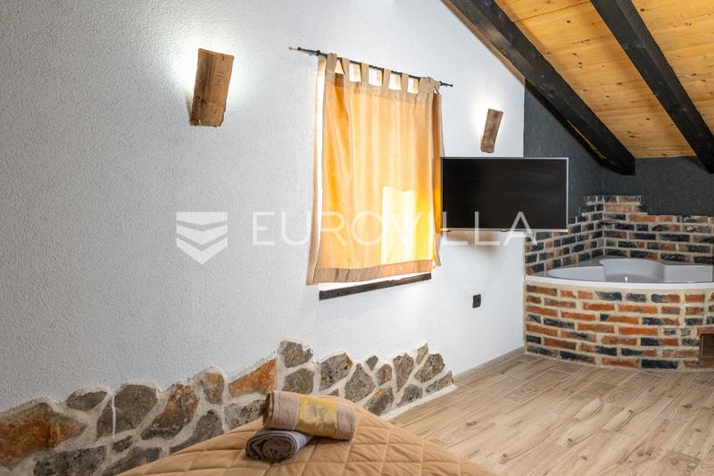Région de Solin, authentique villa en pierre avec piscine - 7