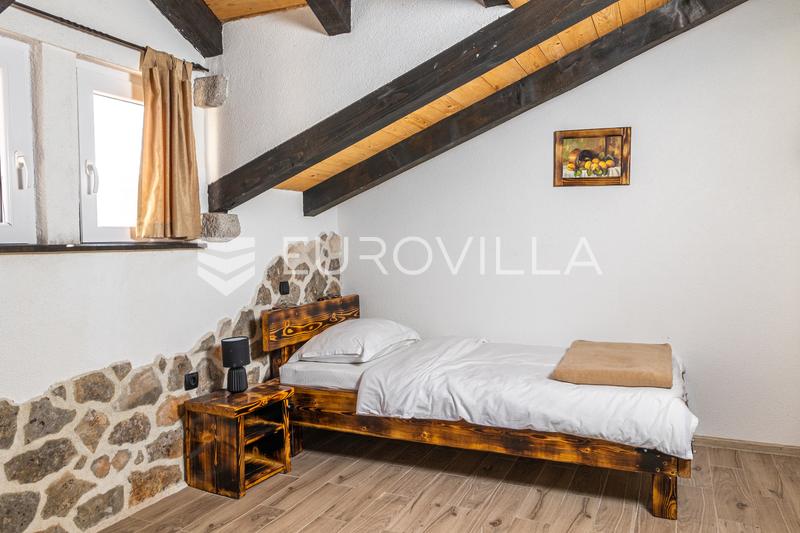 Région de Solin, authentique villa en pierre avec piscine - 11