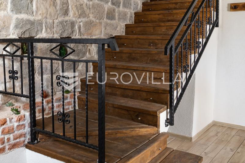 Région de Solin, authentique villa en pierre avec piscine - 39