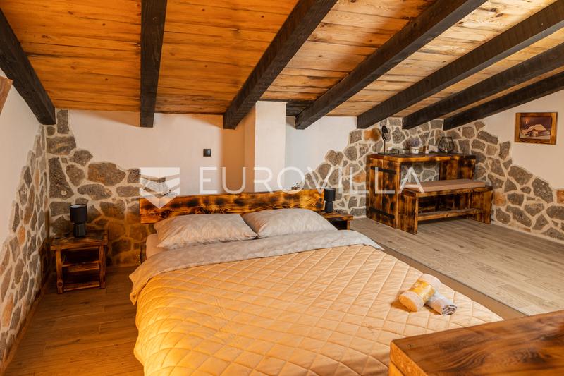 Région de Solin, authentique villa en pierre avec piscine - 18