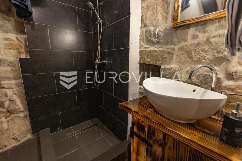 Région de Solin, authentique villa en pierre avec piscine - 40