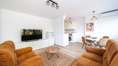 Záhreb, Siget, Novo zrekonštruovaný trojizbový byt 54 m² na 2. poschodí s výťahom
