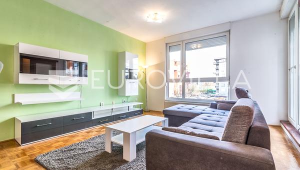 Zagreb, Vrbani, prostran dvosoban stan 63,15 m² s balkonom i spremištem