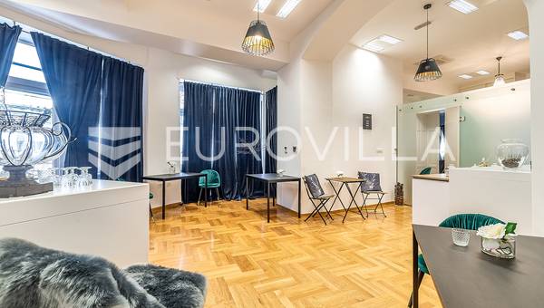 Trg Bana Jelačića office 183m2 + parking