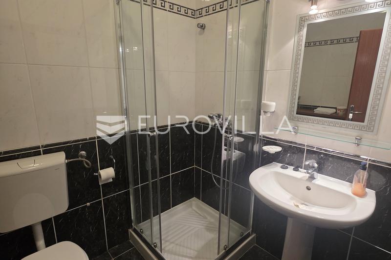 Rab, Barbat, Új építésű, Apartmanház 12 lakással, tengerre néző kilátással, 250 m-re a strandtól - 10