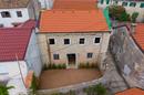 Kostrena, Küstensteinhaus mit begonnener Anpassung - 4