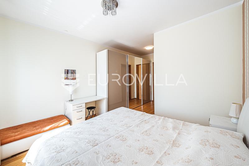 Zagreb, Petrova, hermoso apartamento de 3 habitaciones en un edificio nuevo, 121 m², dos plazas de garaje. - 8