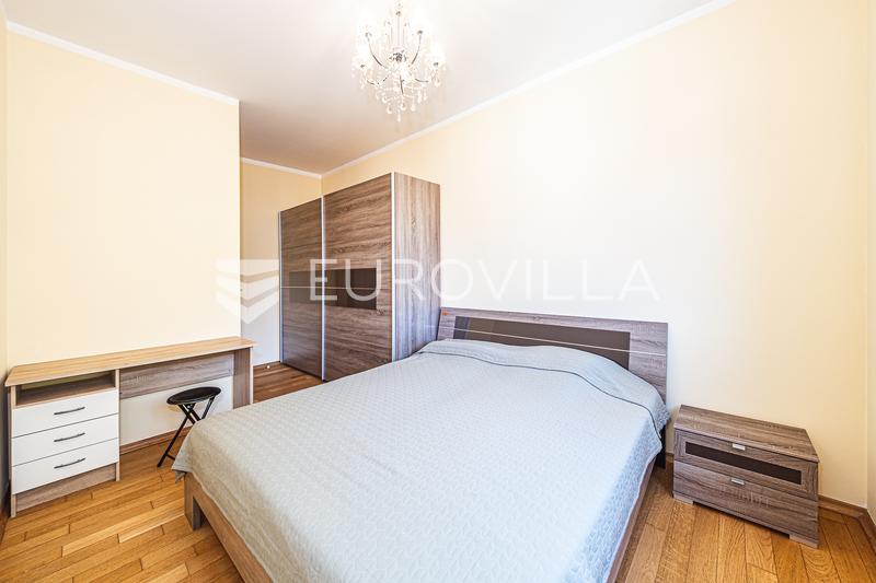 Zagreb, Petrova, hermoso apartamento de 3 habitaciones en un edificio nuevo, 121 m², dos plazas de garaje. - 11