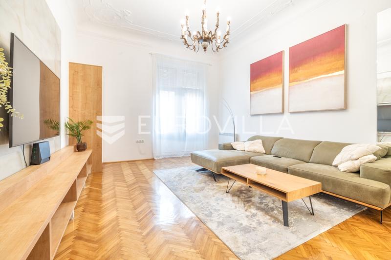 Zagreb, Donji grad, centar, prekrasan jednosoban stan 47 m2