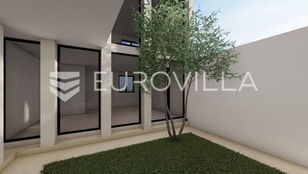 Biograd na Moru, Belveder, immeuble commercial et résidentiel dans un excellent emplacement