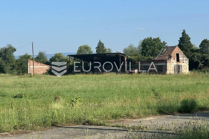 Staro Petrovo Selo - Terrain commercial de 28 476 m² avec structures existantes - 6