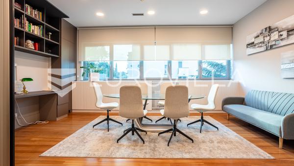 Split, Firule, moderan i funkcionalan uredski prostor na idelanoj lokaciji, 128 m², zakup