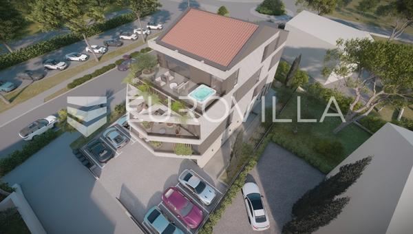 Istria, Rovinj, luksus toppleilighet i 3. etasje med 4 soverom og garasjeplass - 400 meter fra sjøen