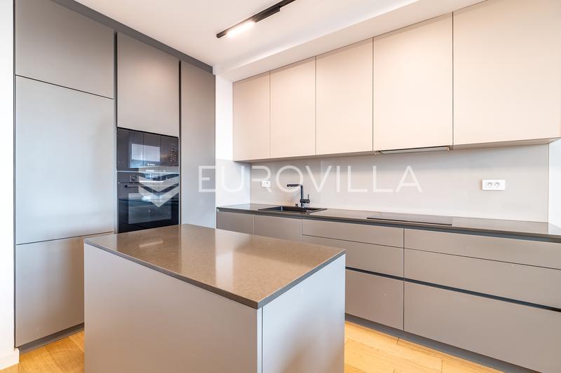 Zagreb, Heinzelova, treværelses lejlighed 128 m² med garage - 3