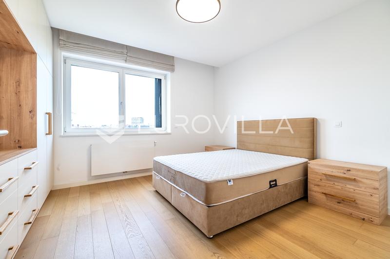 Zagreb, Heinzelova, treværelses lejlighed 128 m² med garage - 10