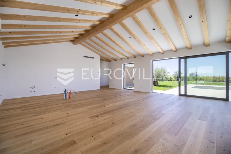 Istra, Brtonigla, vrhunska villa 186 m² s bazenom 41 m², saunom i jacuzzijem s pogledom na more i Buje 39