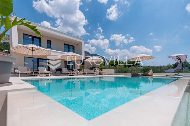 Podstrana, moradia recém-construída com piscina e vistas panorâmicas para o mar - 22