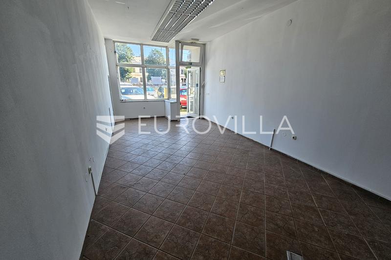 Osijek, Gornji Grad - Local commercial à louer, 64 m² avec façade sur rue - 2