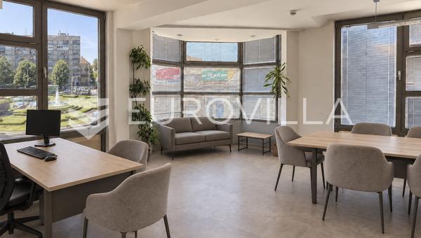Osijek, City Centre - Commercial Space in an Attractive and High-Traffic Location, 133 m²