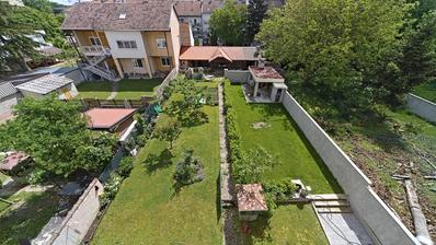 Osijek, Cidade Alta, centro da cidade - Apartamento de cinco quartos em dois níveis, sótão, 2º andar.