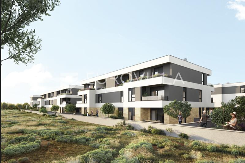 Pula, Štinjan, komforan stan u novogradnji