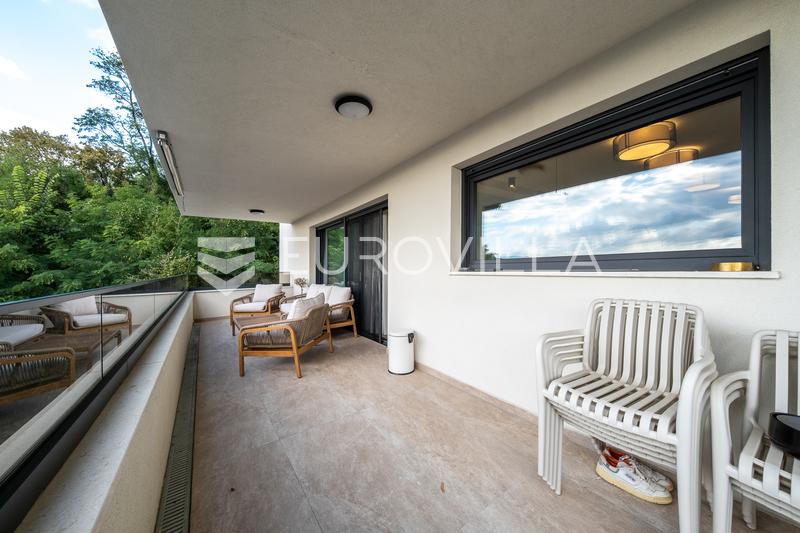 Zagreb, Grmoscica - net alanı 148 m² olan lüks dört odalı bir daire - 19