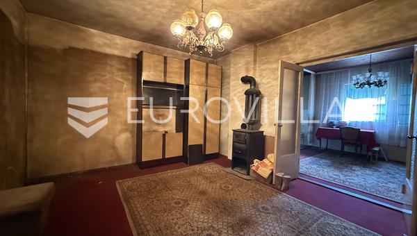 Beli Manastir, kuća u strogom centru, 160 m²