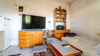 Kaštel Šućurac, jednopokojový byt k celkové rekonstrukci v centru města