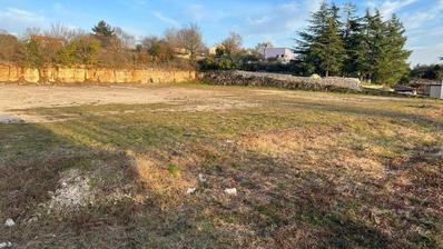 Istra, Kanfanar, građevinsko zemljište 876m2 